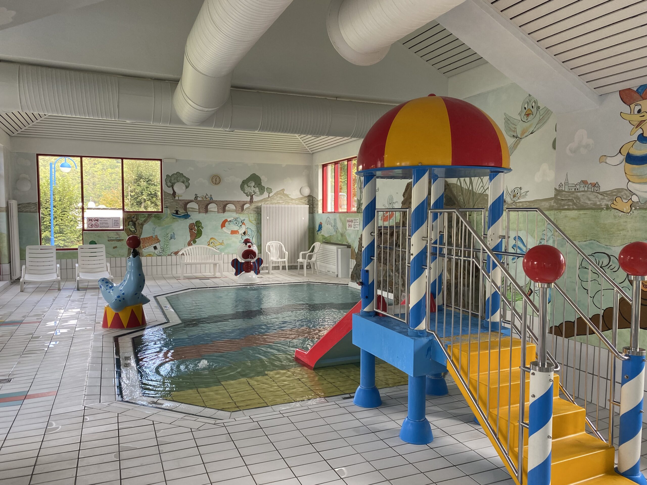 Kinderlandschaft Schwimmbad Heringhausen