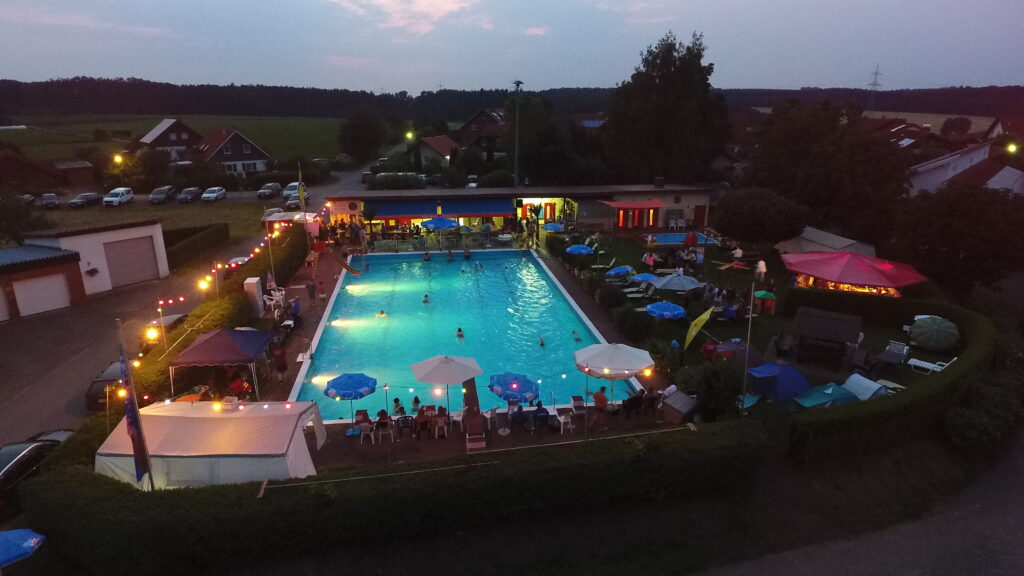 Beheiztes Freibad in Diemelsee